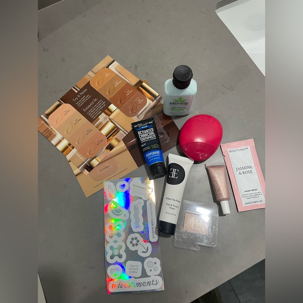 Make up samples